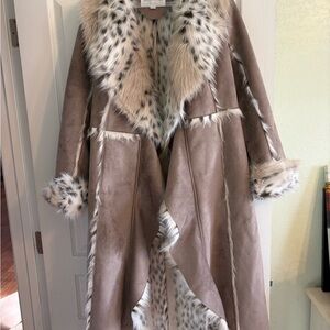 Luxurious Faux Fur Trimmed Coat in Beige